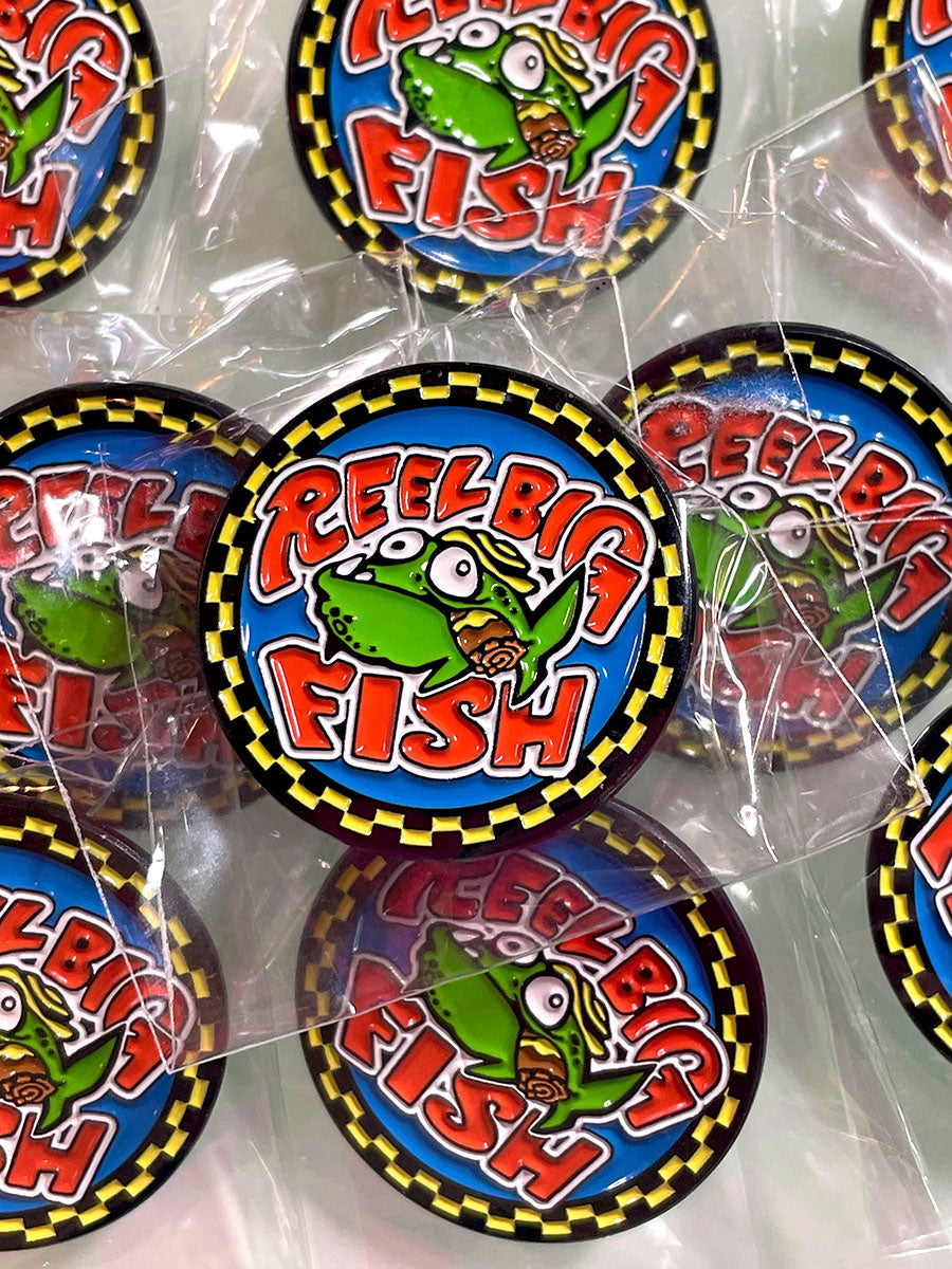 Mean Fish Emaille-Anstecker