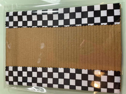 Checkered glass cleaning cloth