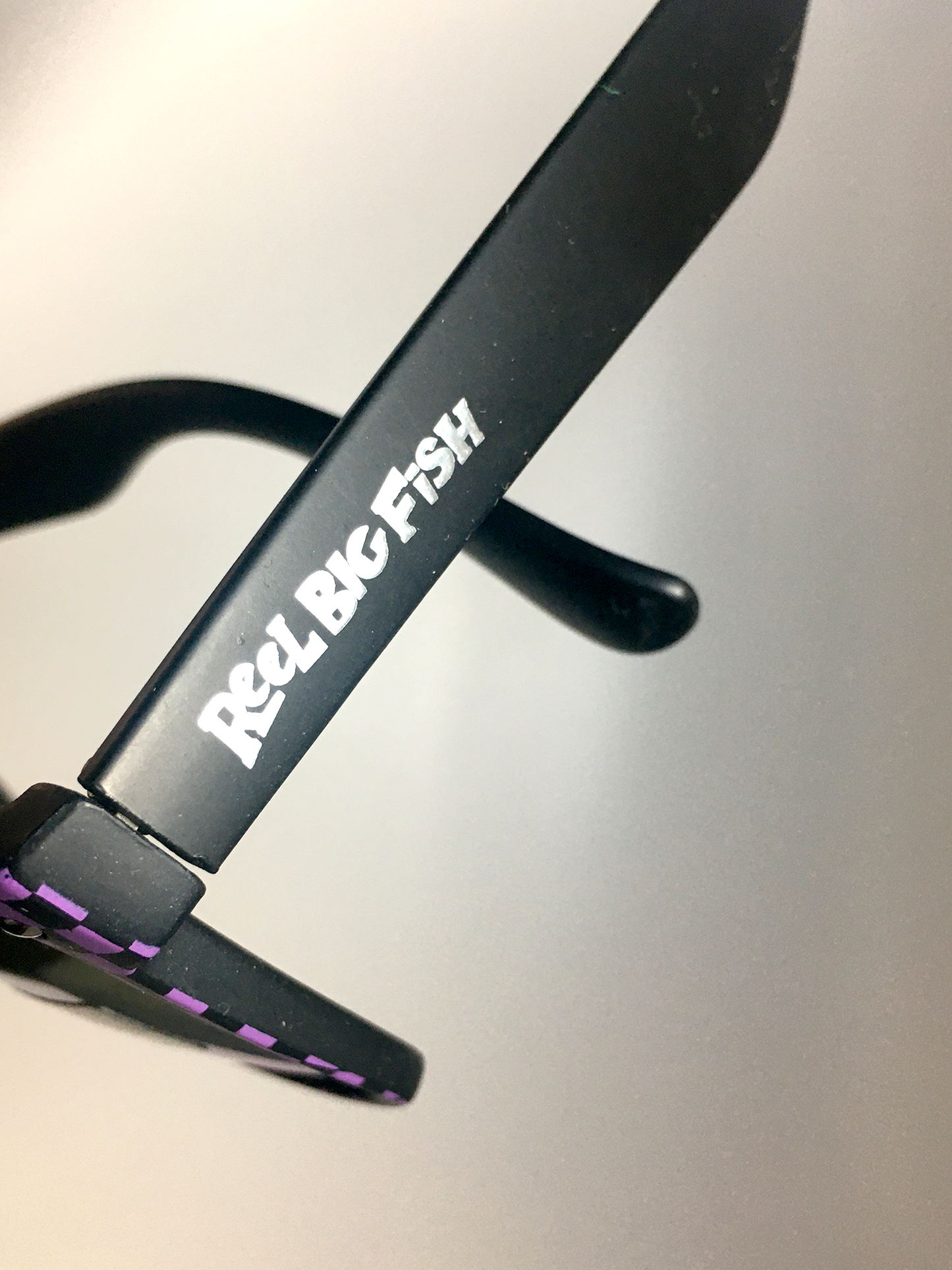 2019 purple checkered sunglasses with case - DISPLAY