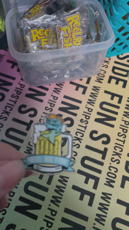 Broche en acrylique pour bain à remous en forme de chope de bière